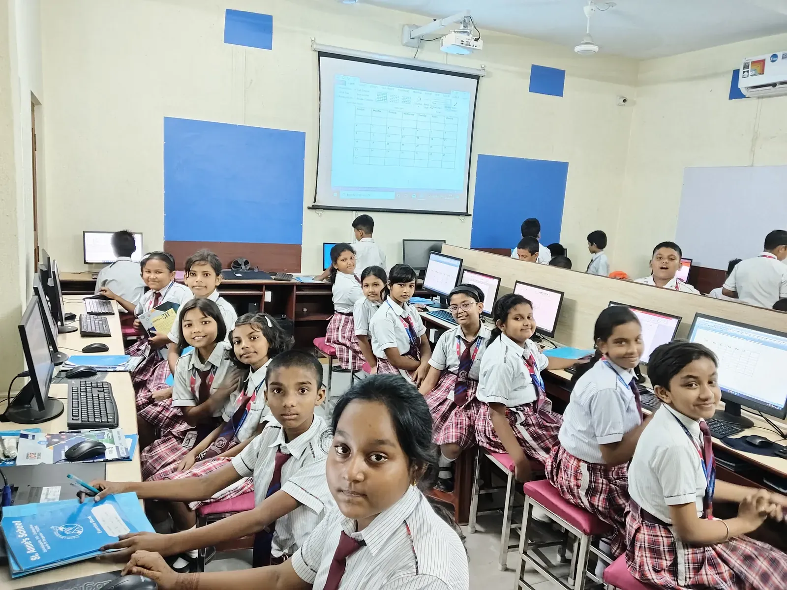 Computer Room - IMG_20240620_112442.webp