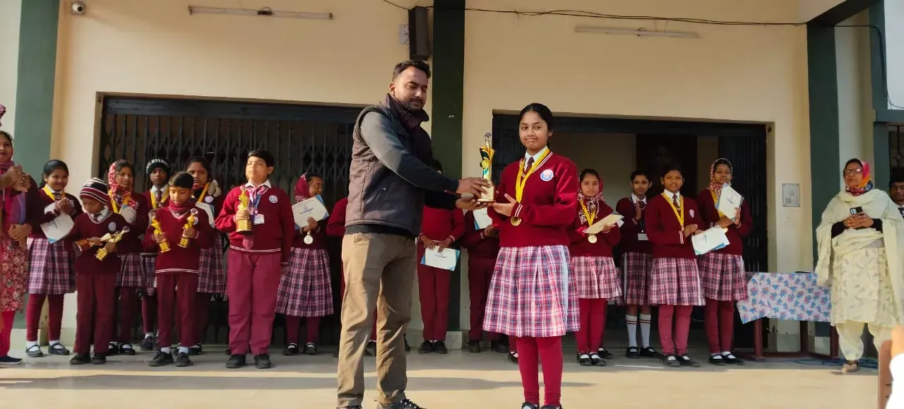 Prize distribution ceremony – school event photos at St. Anne's School