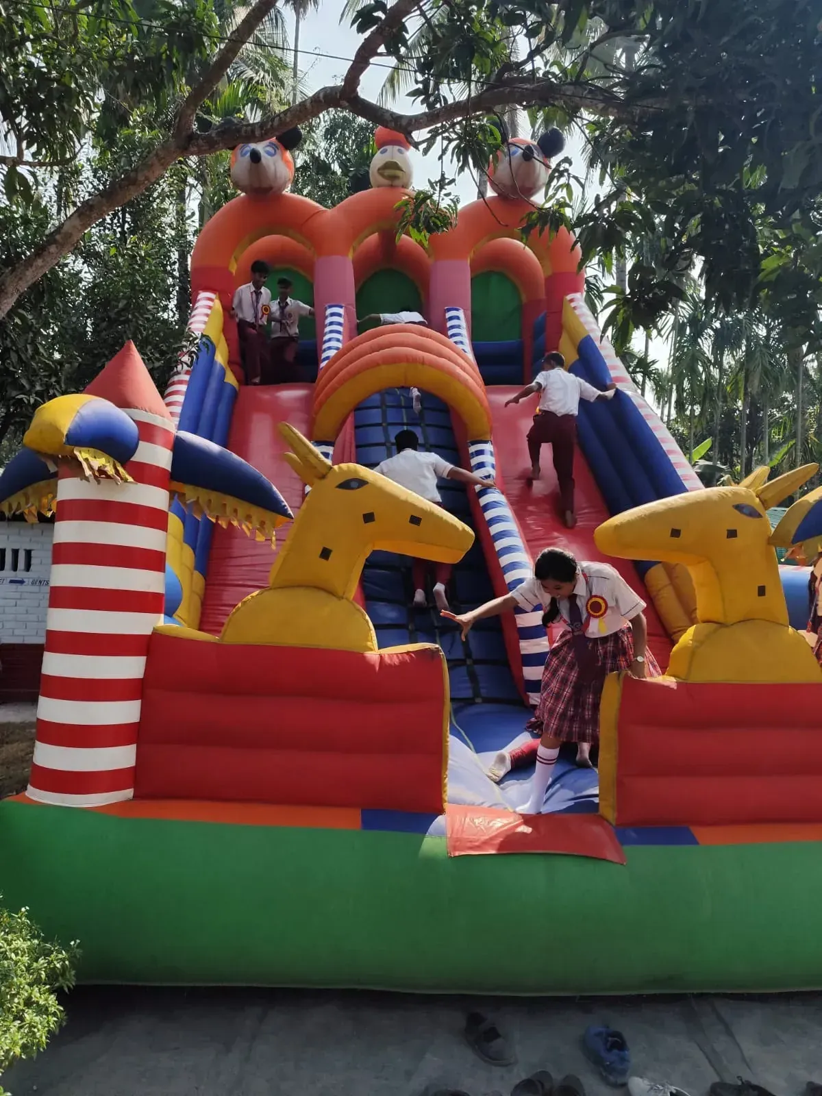 School fair – school event photos at St. Anne's School