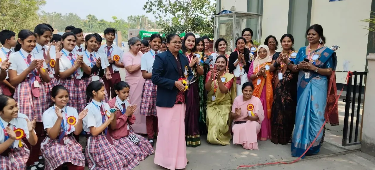 School fair - 475465495_497675450044050_7038502991913609601_n.webp