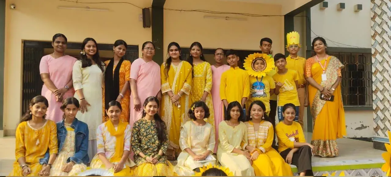 Yellow day celebration - 570830040_700939246384335_2433855156612590476_n.webp