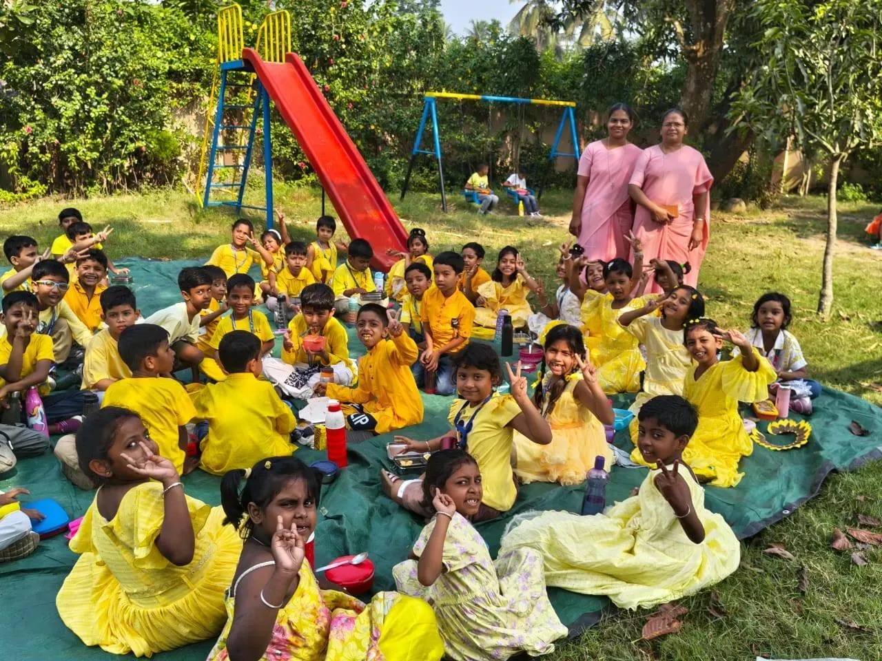 Yellow day celebration - 571019241_700940223050904_7074464670016447721_n.webp