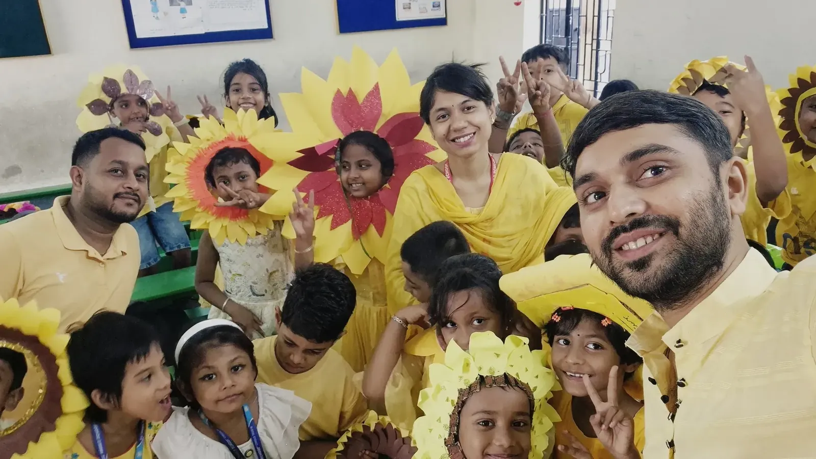 Yellow day celebration - 571239112_700944719717121_6524409796678706296_n.webp