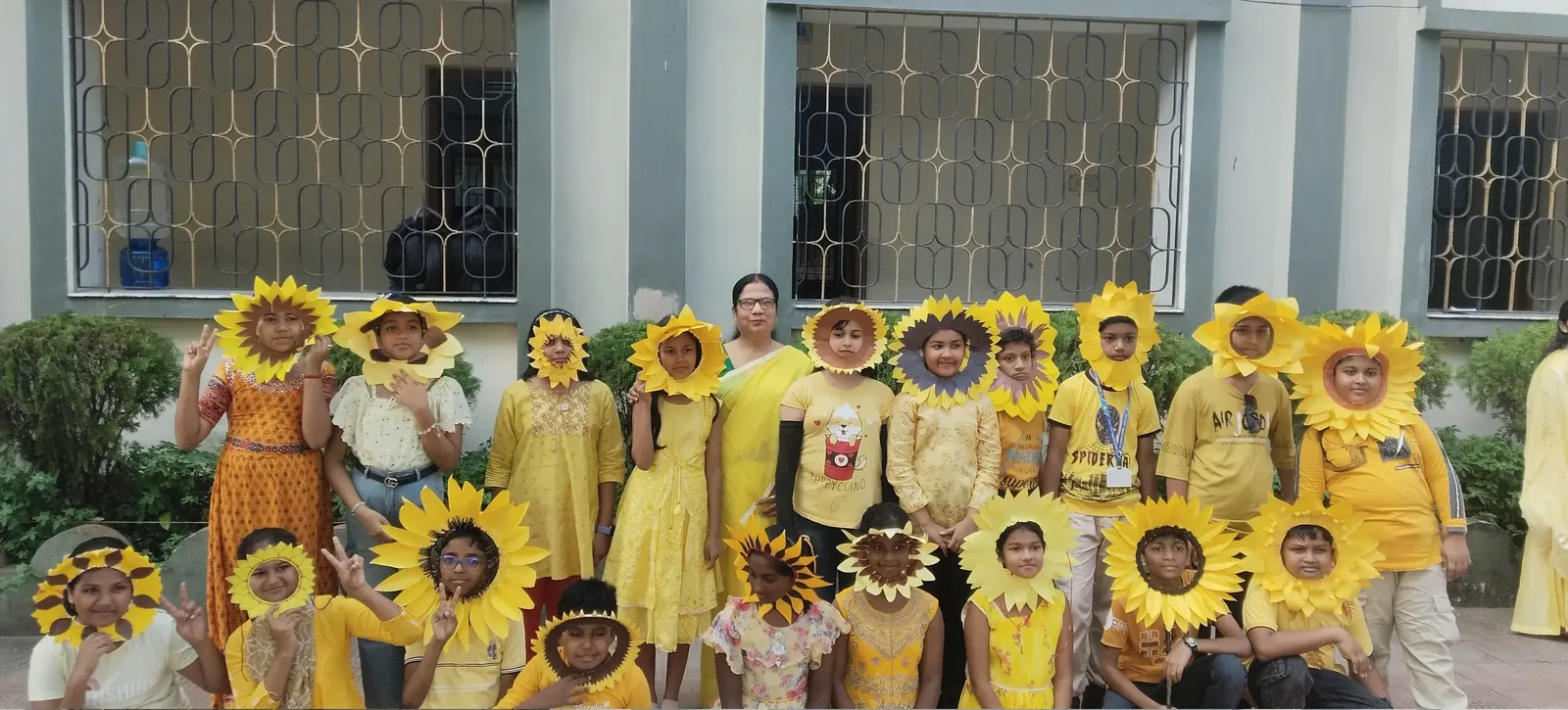 Yellow day celebration - 571278416_700944413050485_911271441781133170_n.webp