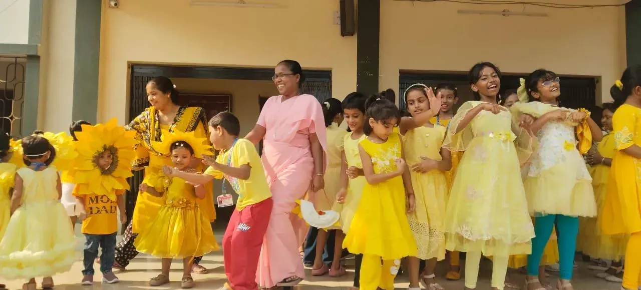 Yellow day celebration - 571833323_700938686384391_45806075210140294_n.webp