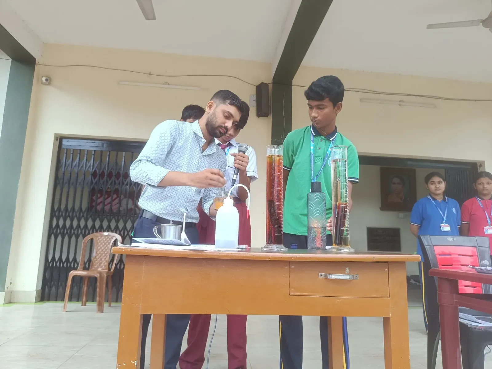 science experiment – school event photos at St. Anne's School